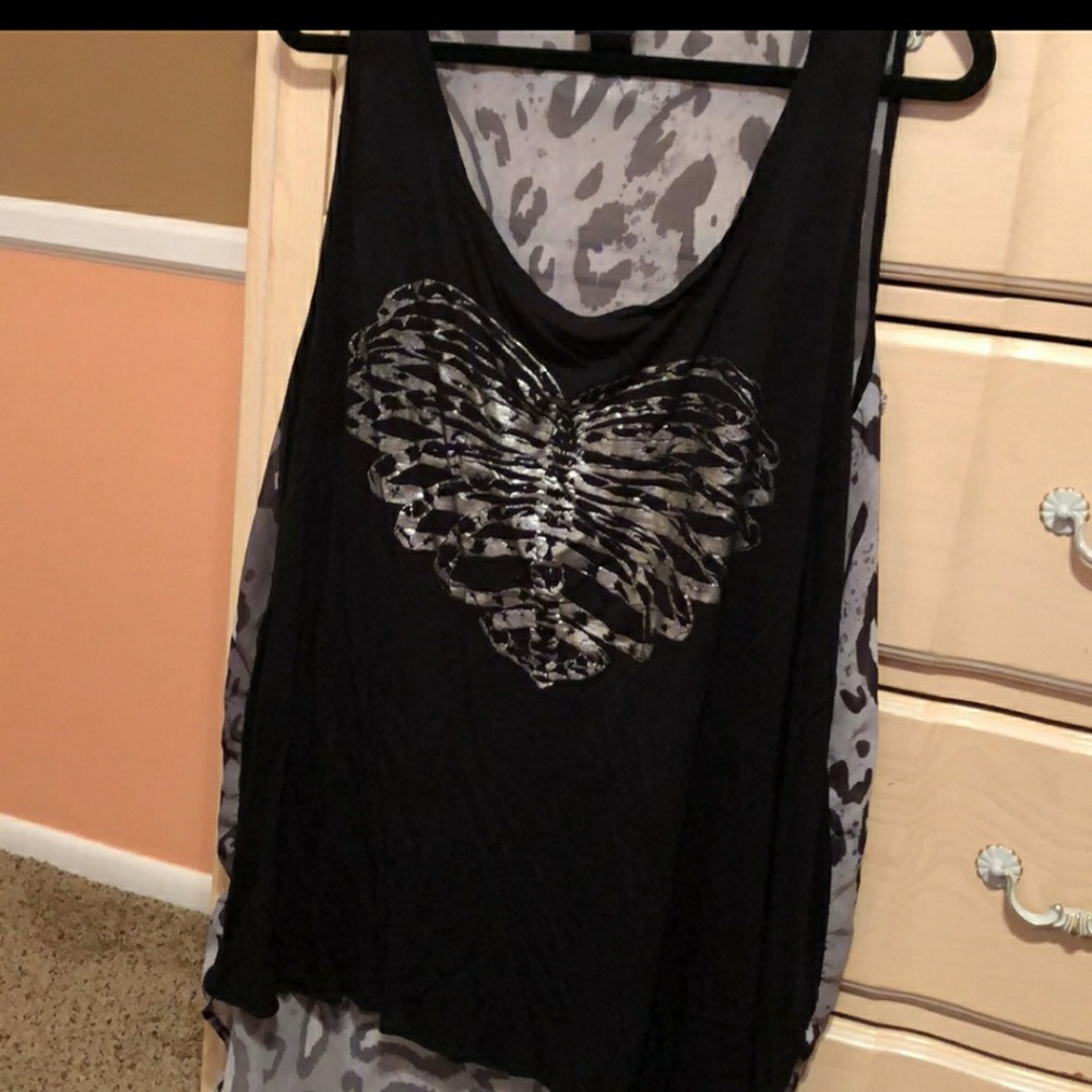 Torrid sz 2 (18 ) hi low sexy tank RePosh